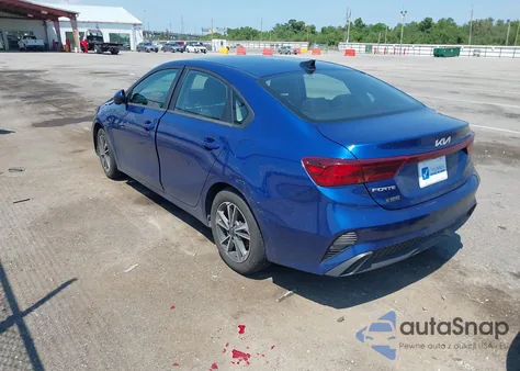 2023 Kia Forte Lxs z USA, uszkodzony, nr VIN 3KPF24AD6PE650353